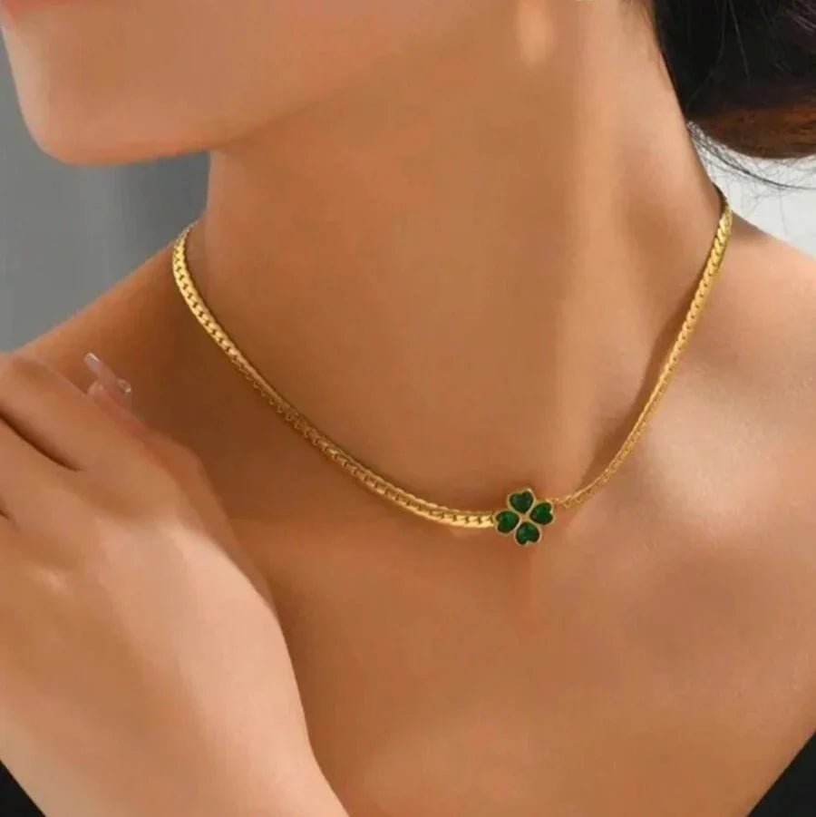 Emerald Clover Necklace - Pendant Necklaces