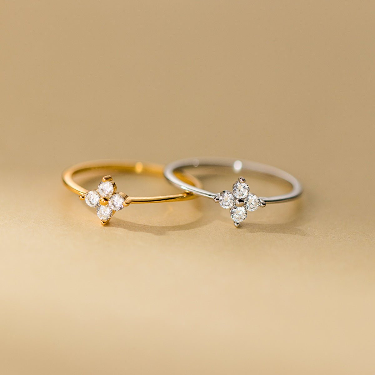 Mia Clover Sparkle Ring - Ring
